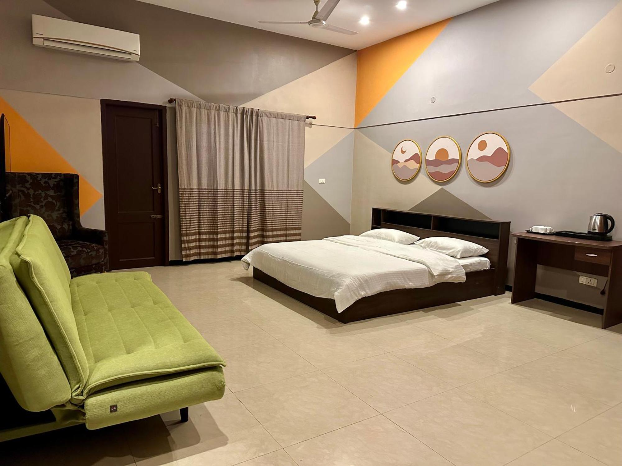Costa Verde Luxury Seafront Villa Chennai Exterior photo